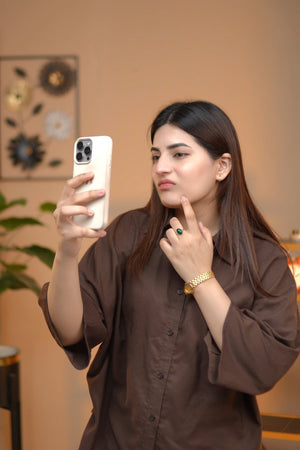 A Blun customer using the Camel Milk Cream