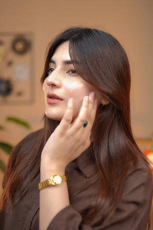 A Blun customer using the Camel Milk Cream